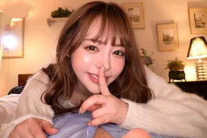 Bố dượng vụng trộm móc bướm con gái khi đang cùng nhau tổ chức bữa tiệc