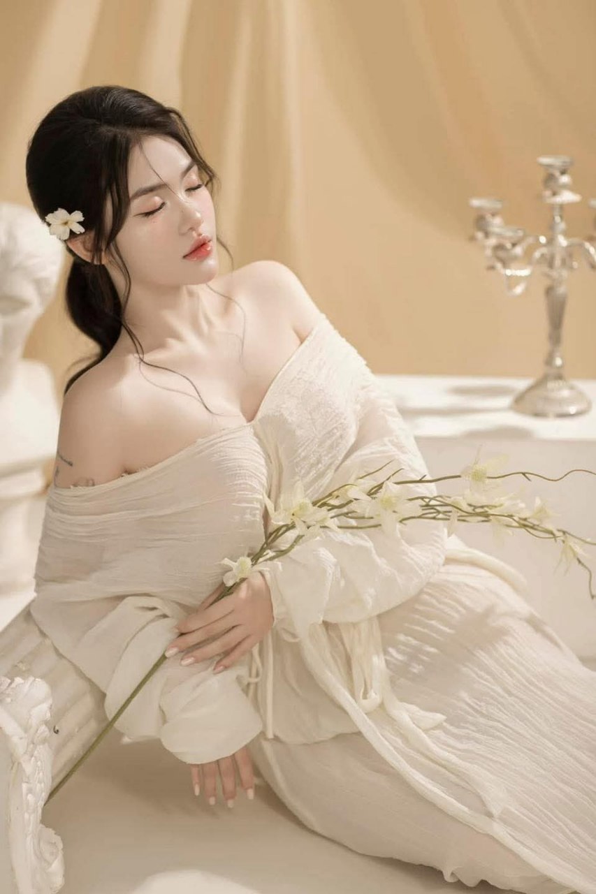 Lén chịch tình nhân xinh đẹp của anh trai